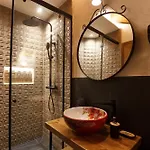 Cumaku Boutique & Gjirokastër