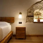 Cumaku Boutique & * Gjirokastra